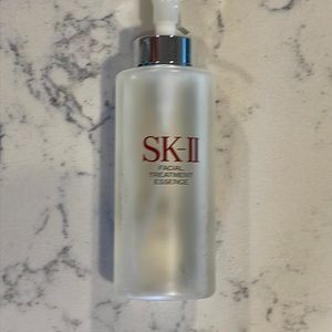 SK-II Facial Treatment Essence 330 ml 80% full